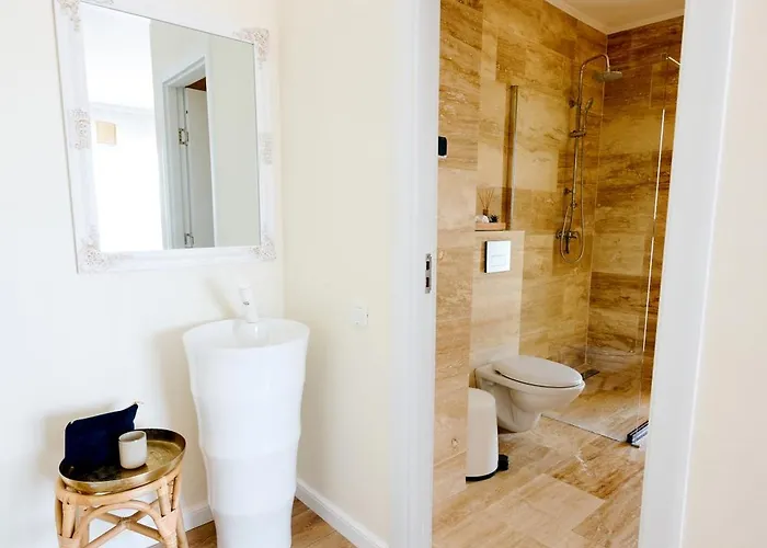 Vela 게스트하우스 4*